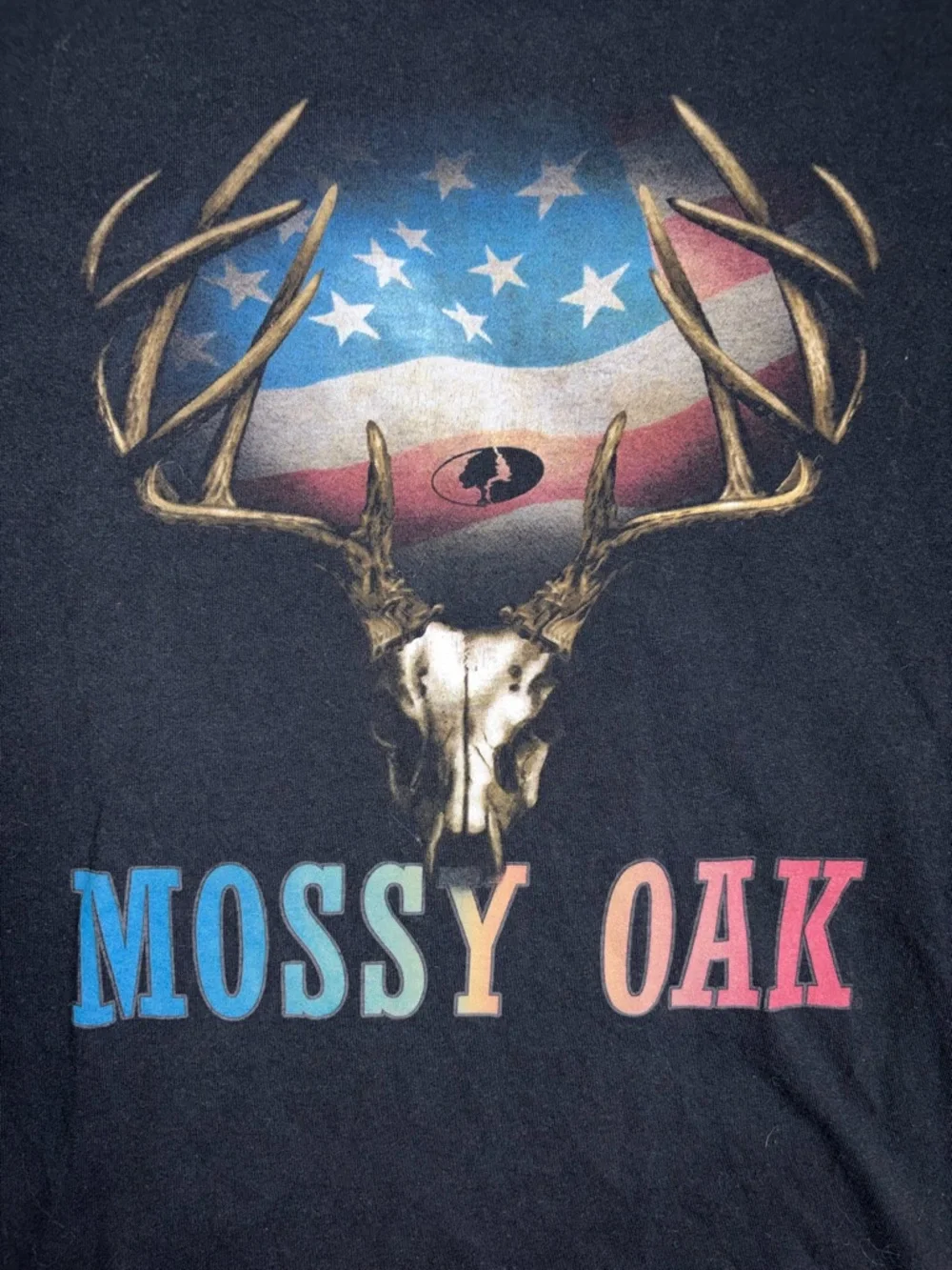 Mossy Oak Black Tee with Patriotic Antler Skull Graphic - Picture 2 of 3